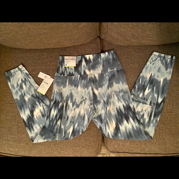 OLD NAVY - NWT 7/8 Ankle High Rise Leggings - Picture 4 of 5